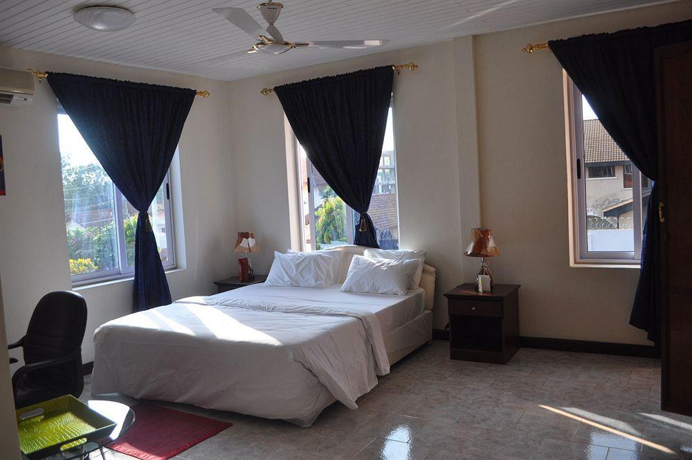 Tribeca Hotel Ghana Аккра Экстерьер фото