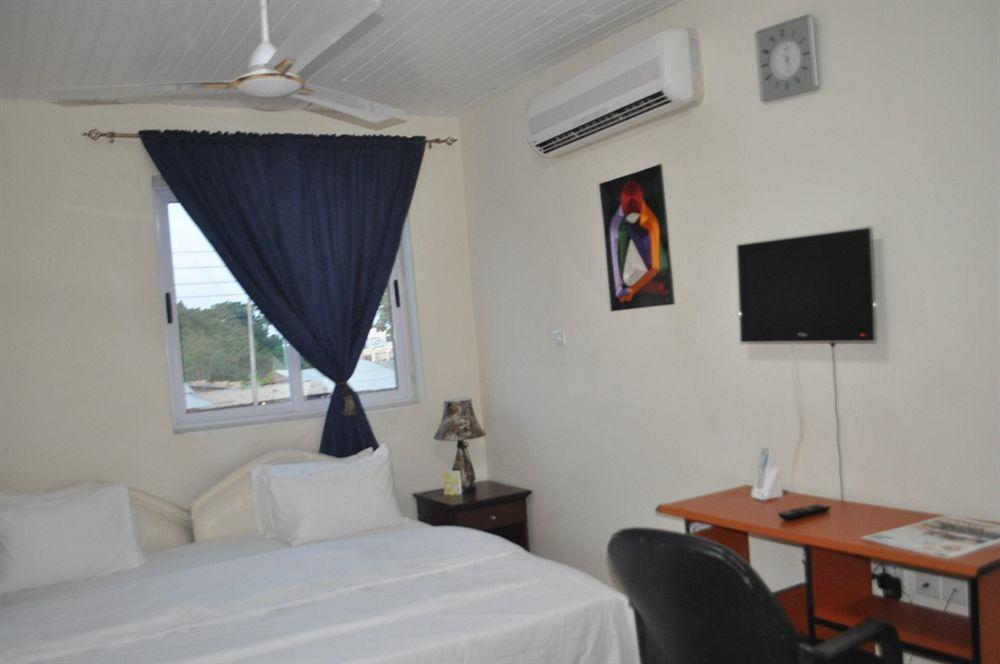 Tribeca Hotel Ghana Аккра Экстерьер фото