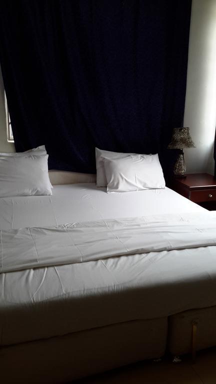 Tribeca Hotel Ghana Аккра Экстерьер фото