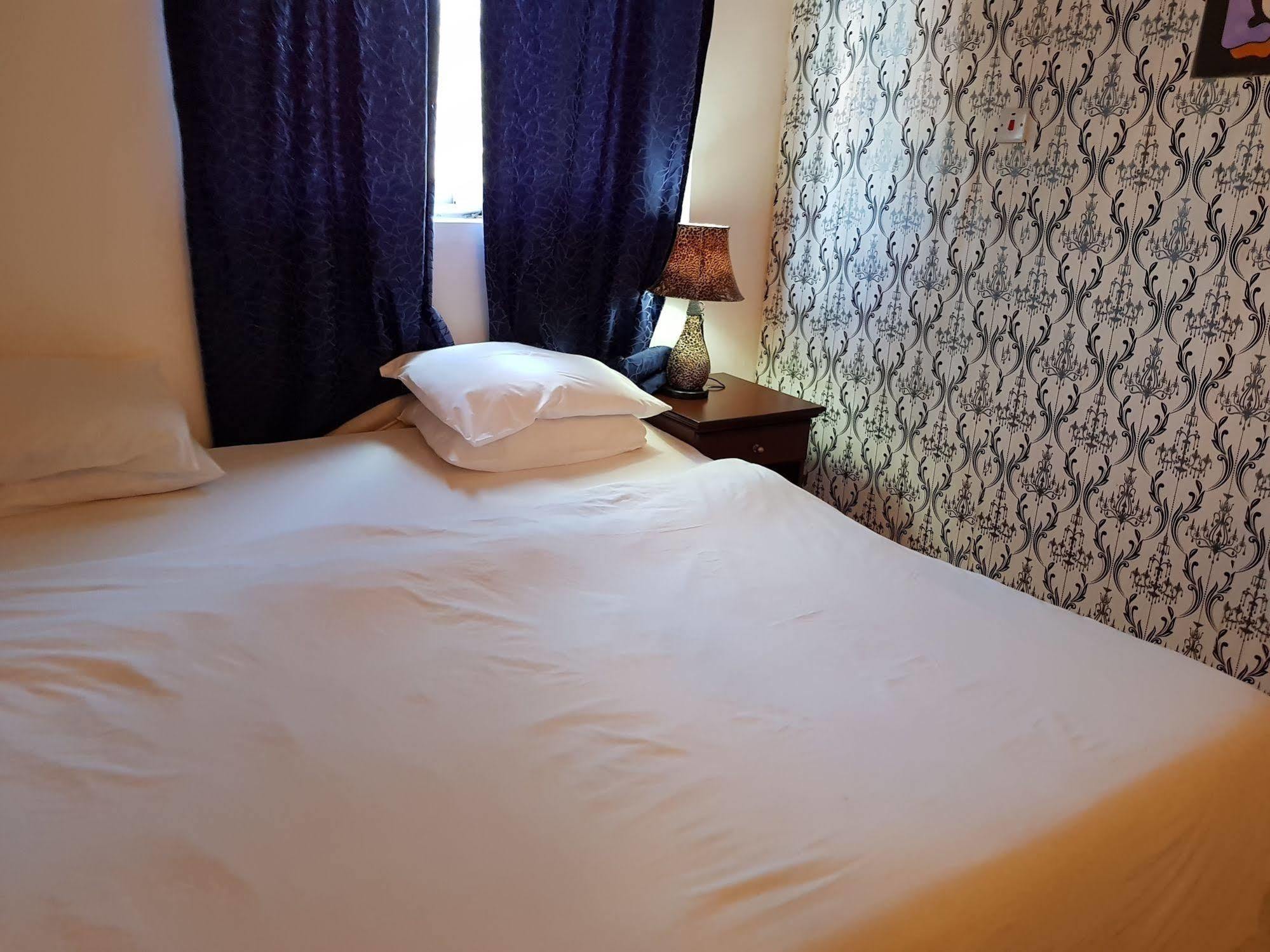 Tribeca Hotel Ghana Аккра Экстерьер фото